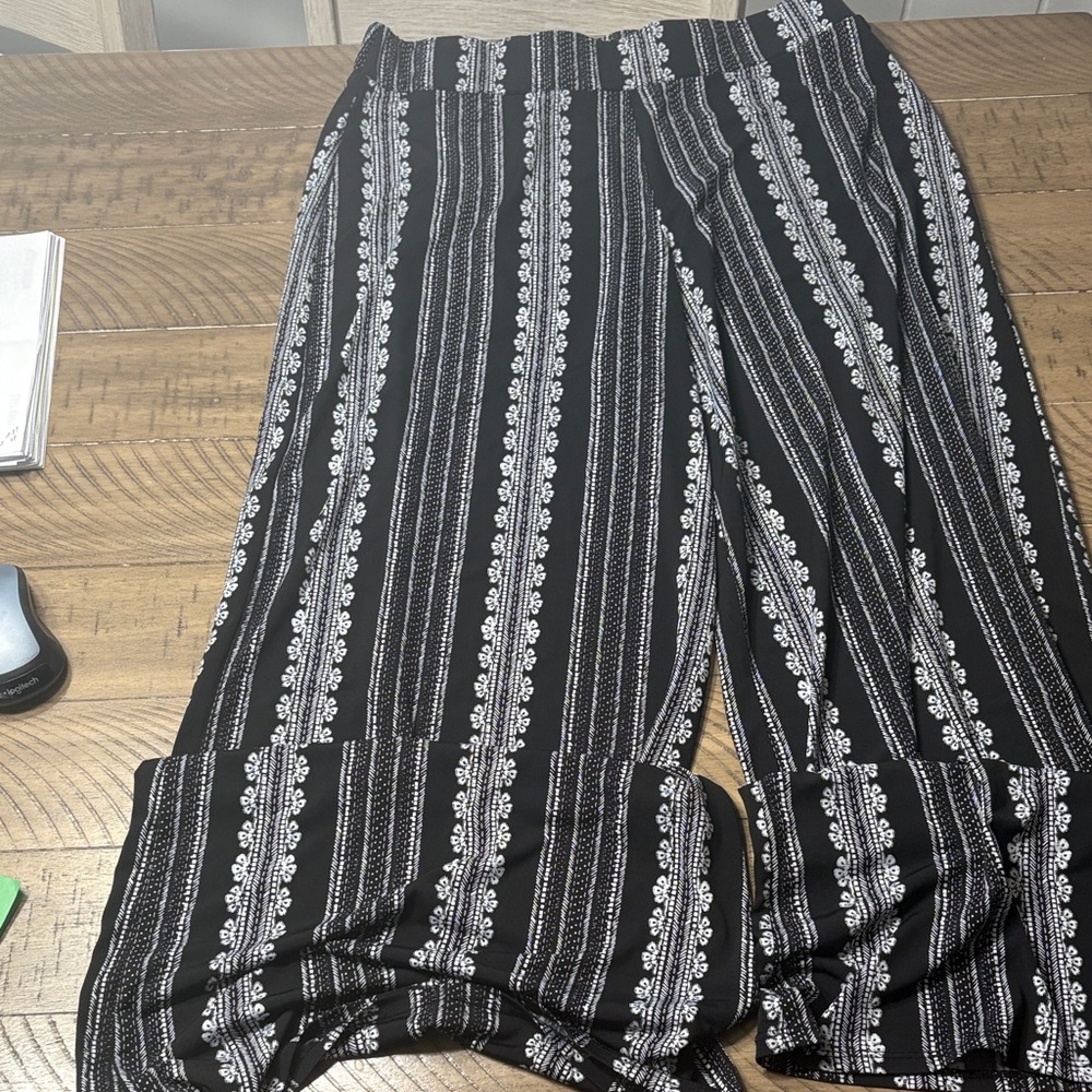Maurices Black and White Wide Leg Pants